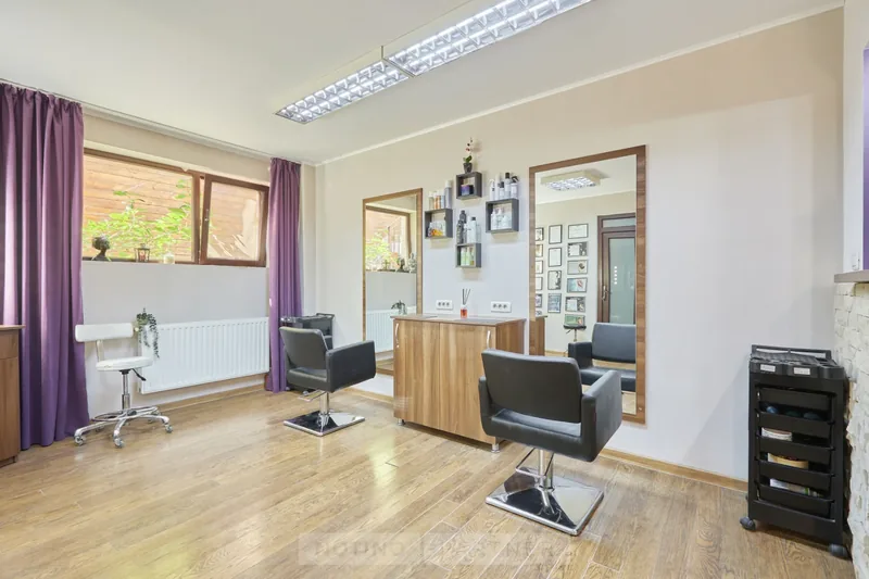 Postul de lucru din salon